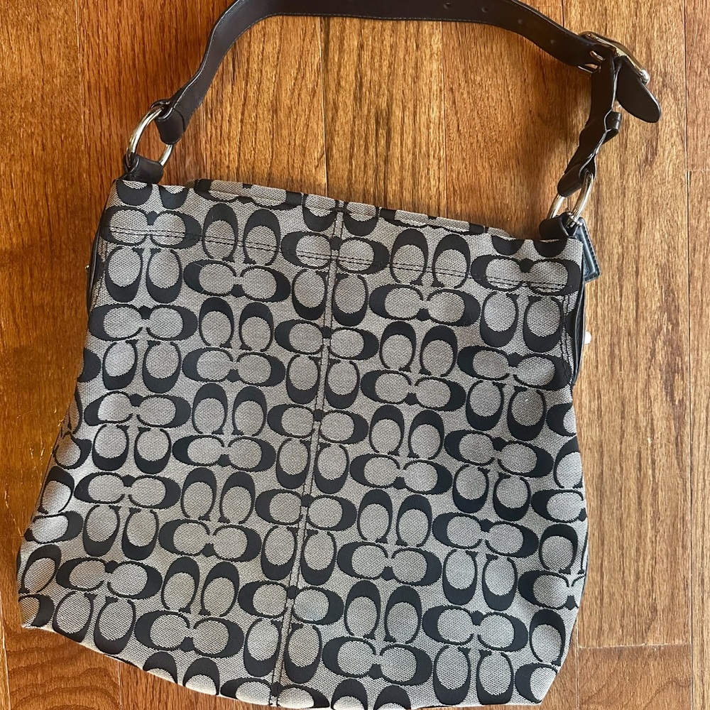 NWOT Black/Grey Coach Penelope Signature Bag